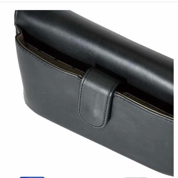 Timberland Black Leather Crossbody with Tan Strap - Picture 4 of 6